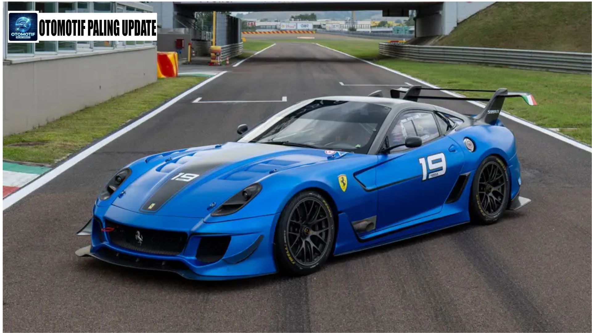Mobil Balap Ferrari 599XX Resmi Diproduksi oleh Perusahaan Ini